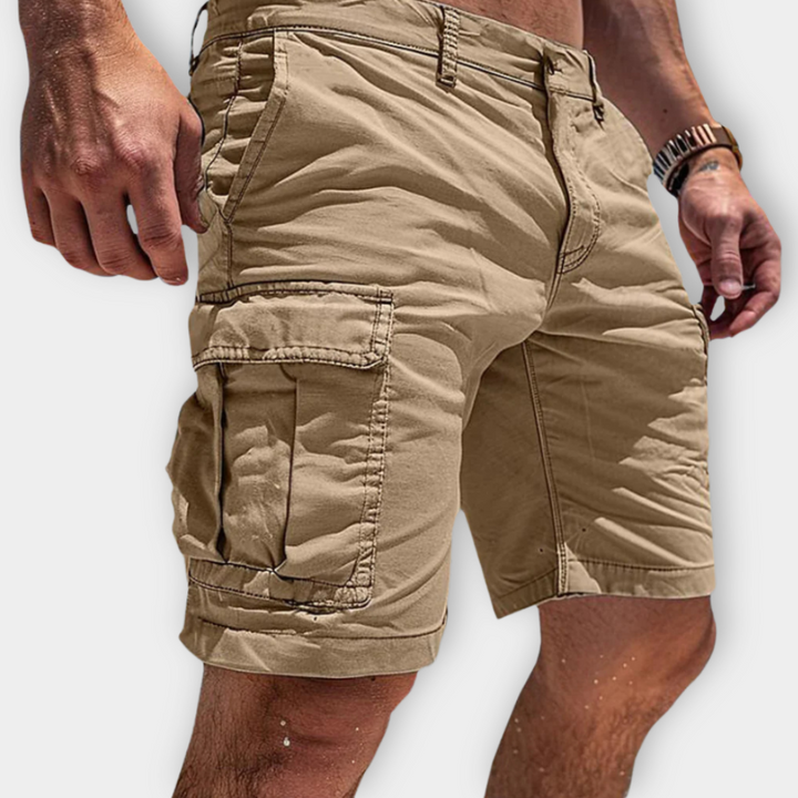 Thomas – Cargo shorts with flap pockets